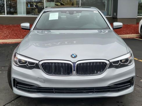 Used 2019 BMW 530i xDrive w/ Convenience Package image 4