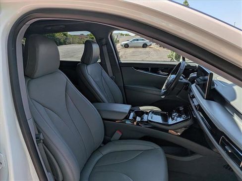 Used 2022 Lincoln Nautilus Reserve AWD/4WD image 14