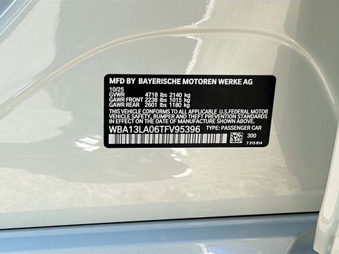 New 2026 BMW 330i Sedan w/ M Sport Package image 27