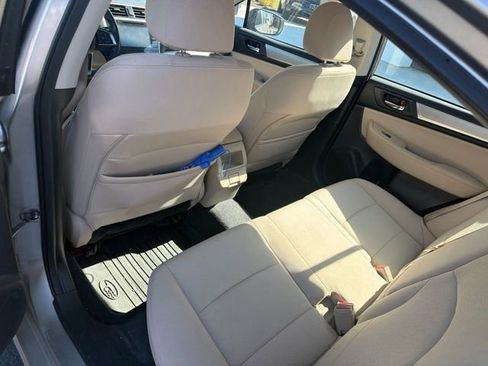 Used 2018 Subaru Legacy 2.5i Premium AWD/4WD image 14
