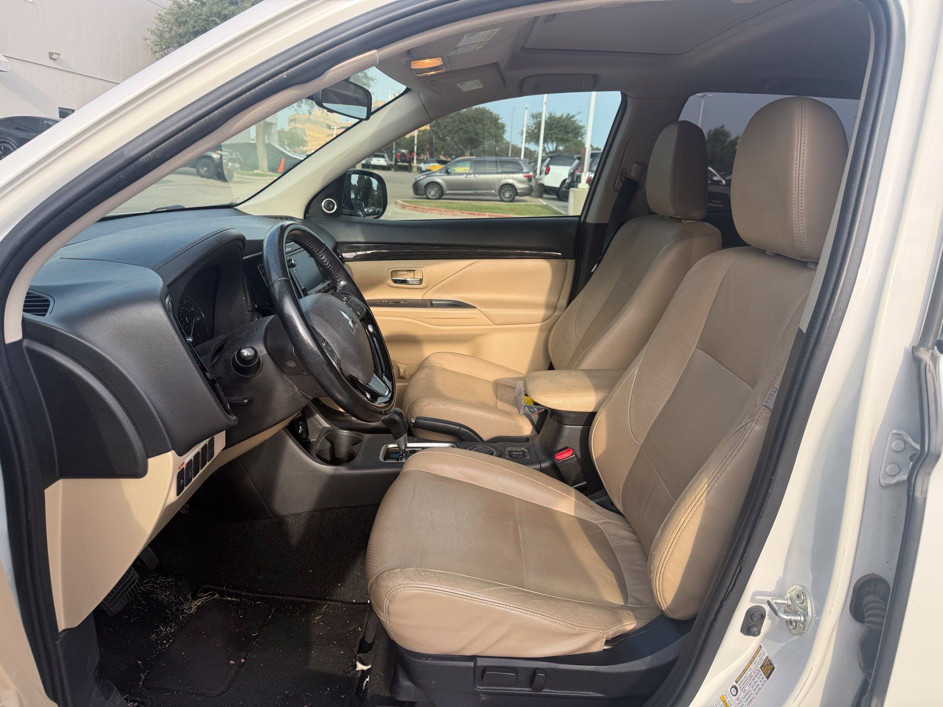 Used 2016 Mitsubishi Outlander SEL FWD image 5