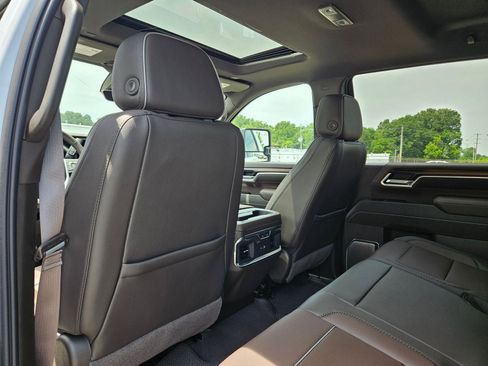 New 2026 GMC Sierra 3500 Denali w/ Denali Reserve Package AWD/4WD image 26