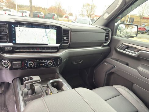 Used 2025 Chevrolet Silverado 1500 LTZ w/ Z71 Off-Road Package image 26