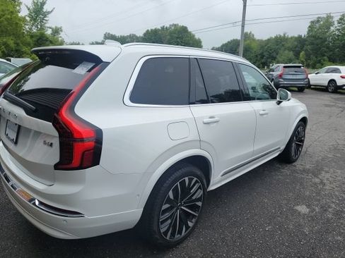 Certified 2025 Volvo XC90 B6 Plus AWD/4WD image 28