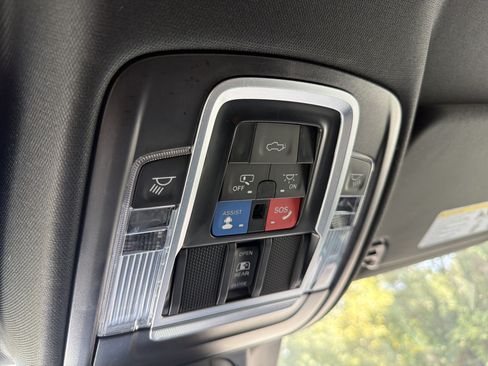 Used 2023 RAM 1500 Laramie RWD image 23