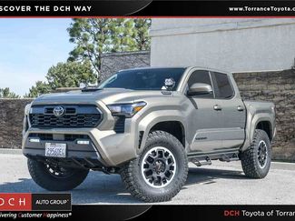 Used 2025 Toyota Tacoma TRD Sport w/ TRD Sport Upgrade Package video 1