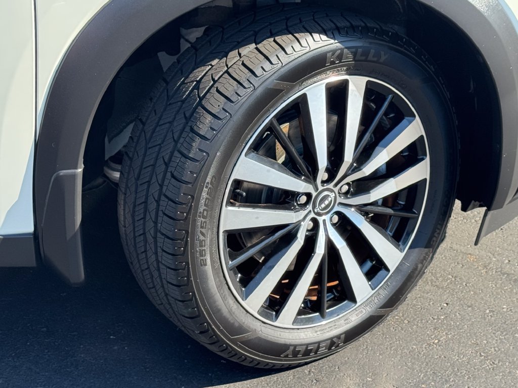 Used 2023 Nissan Pathfinder Platinum AWD/4WD image 9