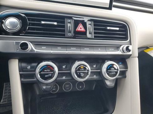 Used 2023 Genesis G70 3.3T w/ Sport Prestige Package image 24