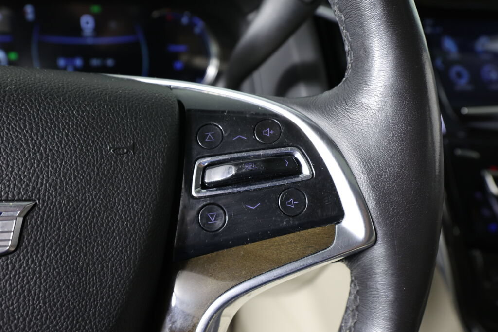 Used 2020 Cadillac Escalade Luxury AWD/4WD image 36