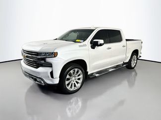 Used 2022 Chevrolet Silverado 1500 High Country w/ Technology Package AWD/4WD video 3