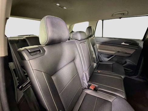 Used 2023 Volkswagen Atlas SE w/ Black Wheel Package FWD image 25