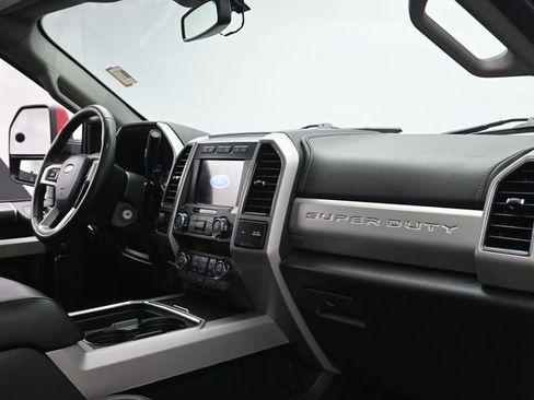 Used 2021 Ford F350 Lariat w/ Tremor Off-Road Package image 28