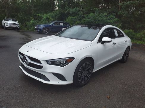 Used 2023 Mercedes-Benz CLA 250 image 3