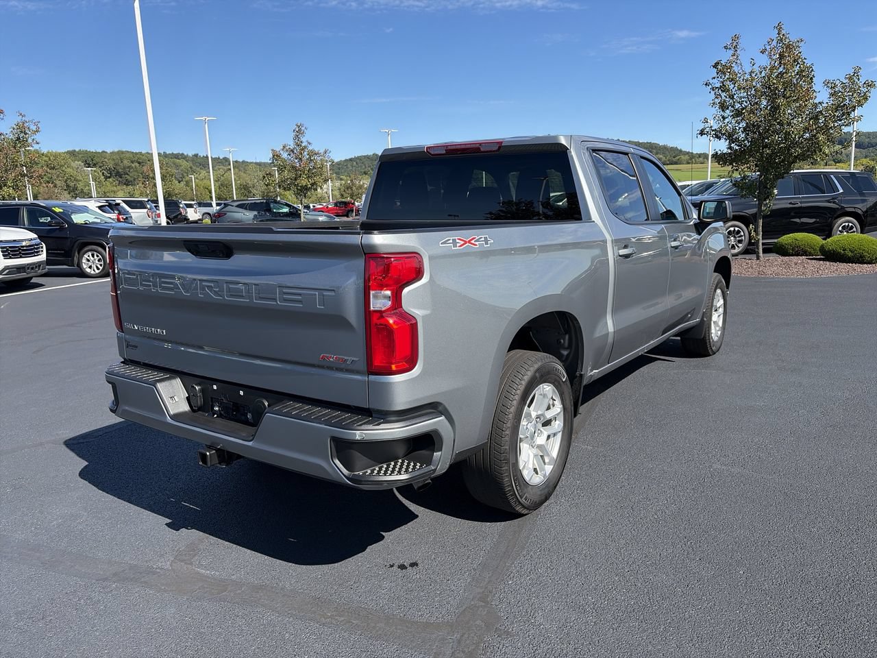 Used 2026 Chevrolet Silverado 1500 RST AWD/4WD image 7