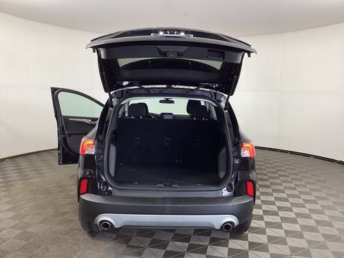 Used 2021 Ford Escape SE w/ Cold Weather Package AWD/4WD image 29