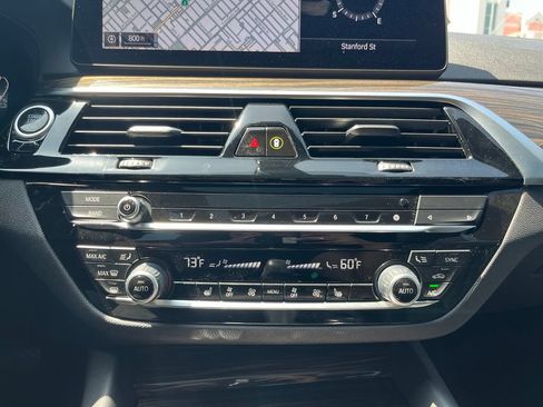 Used 2023 BMW 530e w/ Convenience Package RWD image 24