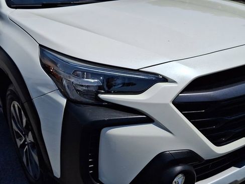 Used 2023 Subaru Outback Touring XT AWD/4WD image 11