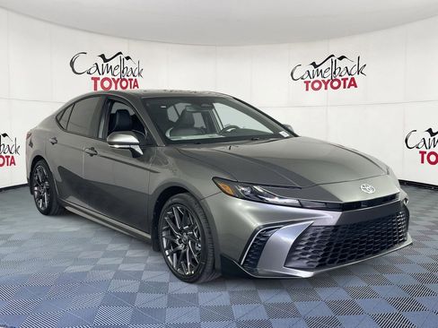 New 2026 Toyota Camry SE image 3