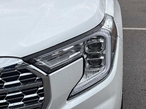 Certified 2024 GMC Terrain Denali image 11