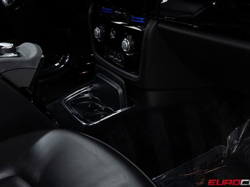 Used 2010 Rolls-Royce Phantom Coupe image 30