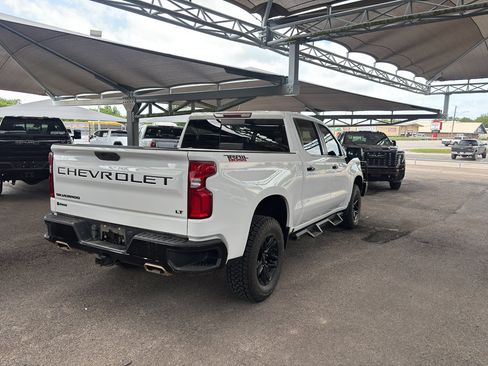 Used 2021 Chevrolet Silverado 1500 LT Trail Boss w/ Convenience Package II AWD/4WD image 5
