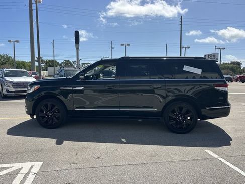 Certified 2022 Lincoln Navigator L Black Label image 9