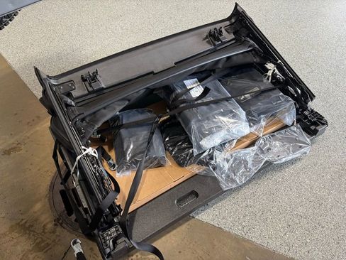 New 2025 Ford Bronco Badlands image 30