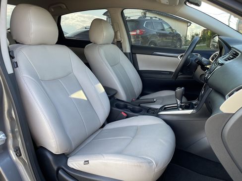 Used 2018 Nissan Sentra SR FWD image 10