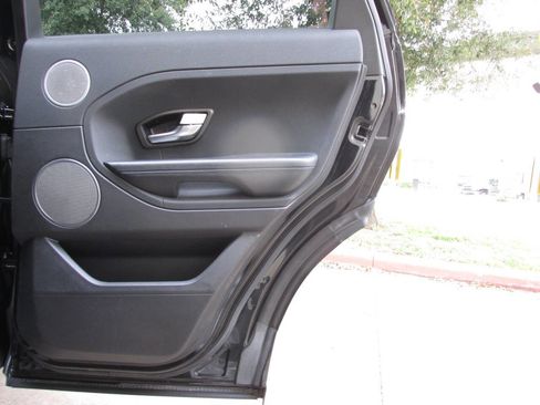 Used 2014 Land Rover Range Rover Evoque Pure Plus image 25