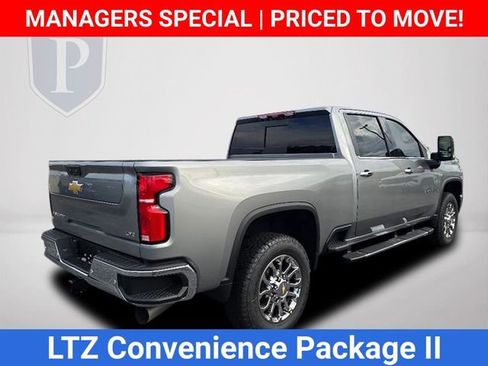 New 2026 Chevrolet Silverado 2500 LTZ w/ LTZ Premium Package AWD/4WD image 7
