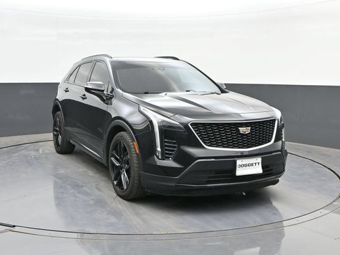 Used 2022 Cadillac XT4 Sport w/ Safety Alert Package FWD image 22