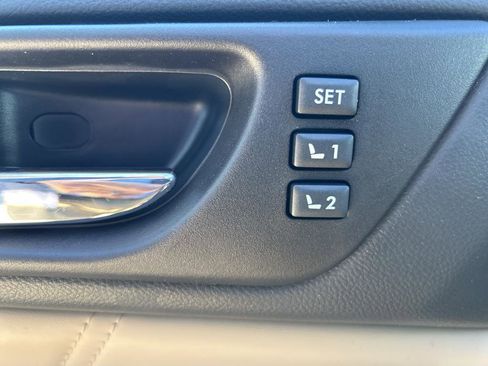 Used 2018 Subaru Outback 2.5i Limited image 12