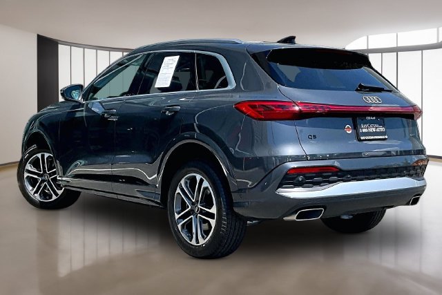 Used 2025 Audi Q5 Premium w/ Convenience Package AWD/4WD image 4