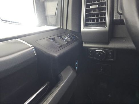 Used 2017 Ford F150 XLT w/ Equipment Group 302A Luxury image 34