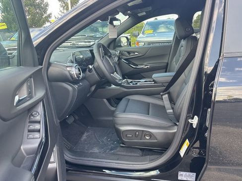 New 2026 Chevrolet Equinox LT w/ Convenience Package II image 14