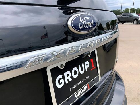 Used 2015 Ford Explorer Limited w/ Equipment Group 301A FWD image 28