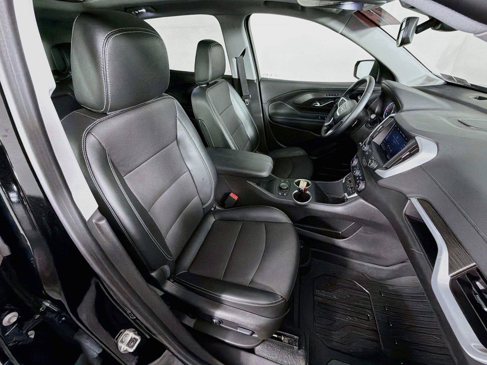 Used 2024 GMC Terrain SLT w/ Infotainment Package II AWD/4WD image 30