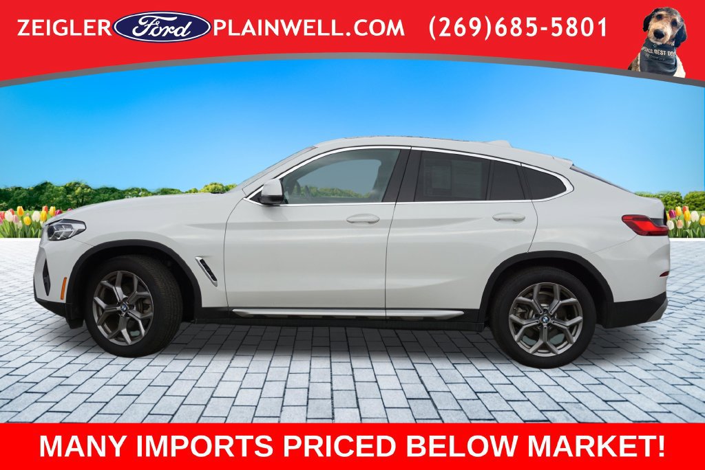 Used 2025 BMW X4 xDrive30i w/ Premium Essential Package AWD/4WD image 2