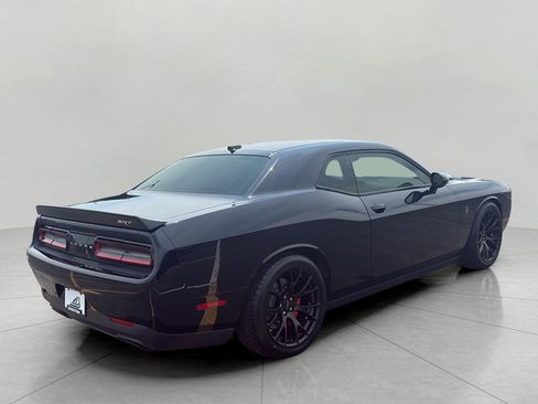 Used 2016 Dodge Challenger SRT Hellcat RWD image 4