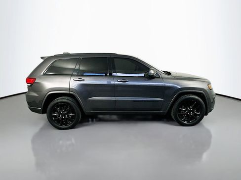Used 2020 Jeep Grand Cherokee Altitude image 8