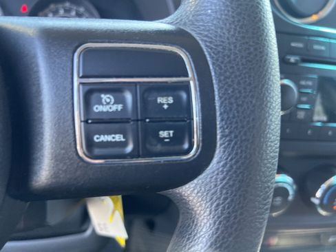 Used 2016 Jeep Patriot Sport image 31