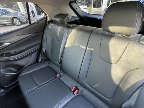 Used 2024 Buick Encore GX Sport Touring image 23