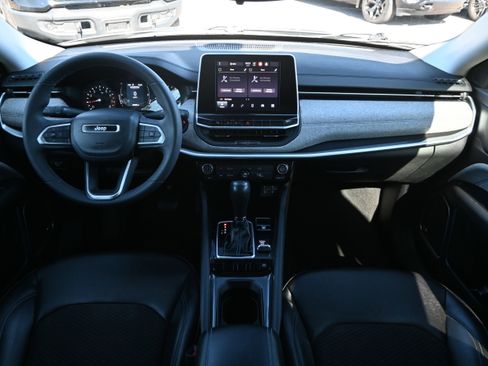 Used 2022 Jeep Compass Latitude w/ Sun and Sound Group image 3