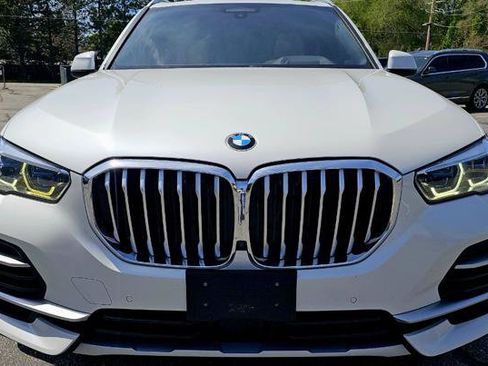Used 2022 BMW X5 xDrive40i w/ Executive Package AWD/4WD image 2