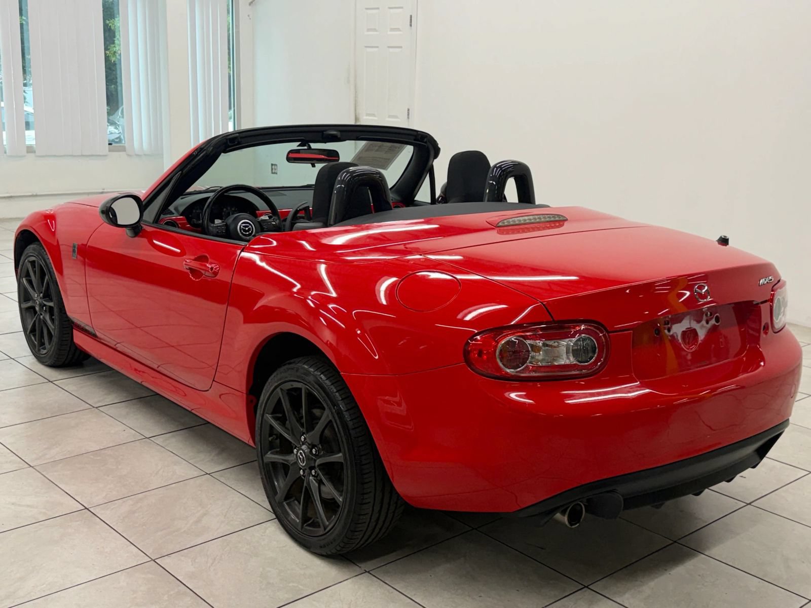 Used 2013 MAZDA MX-5 Miata Club RWD image 7