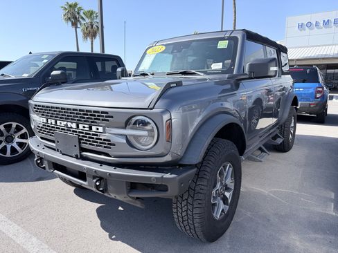 Used 2023 Ford Bronco Badlands AWD/4WD image 2
