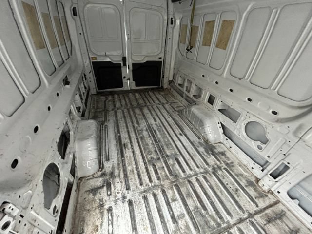 Used 2022 Ford E-Transit 148 High Roof Extended RWD image 29