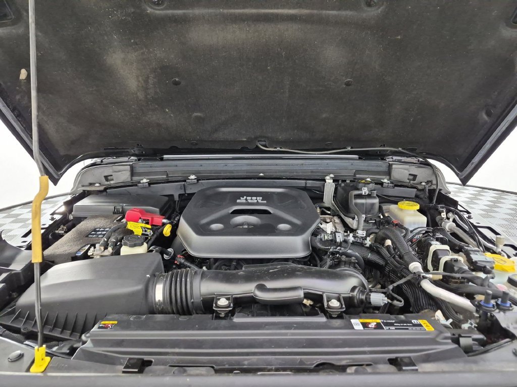 Used 2023 Jeep Wrangler Unlimited Sport AWD/4WD image 36