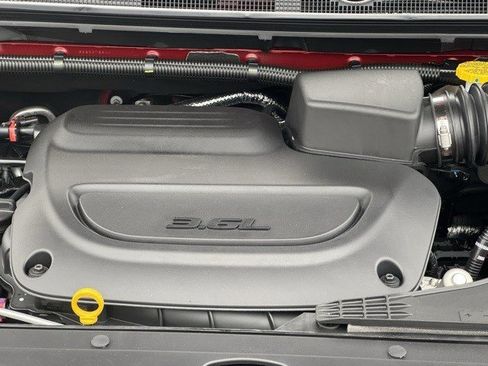 New 2026 Chrysler Pacifica Select image 42