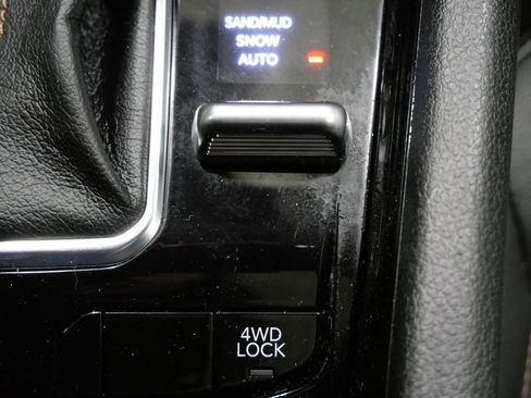 Used 2022 Jeep Compass Limited w/ Sun and Sound Group image 23